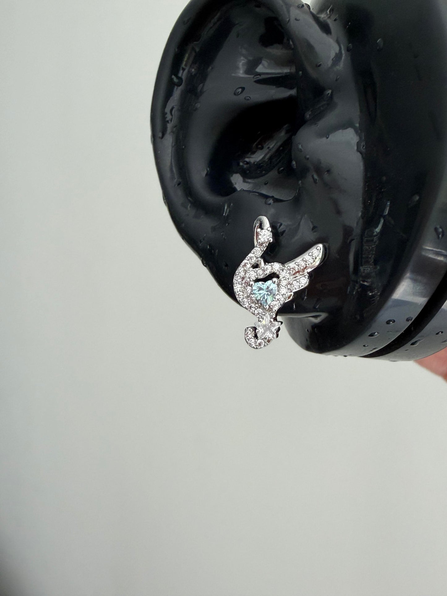 Sparkly Swan Cartilage Stud
