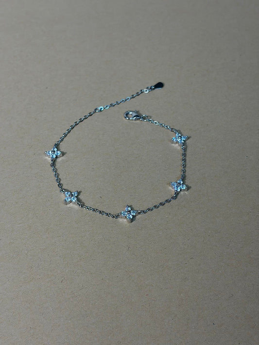 Lucky Clover Station Bracelet