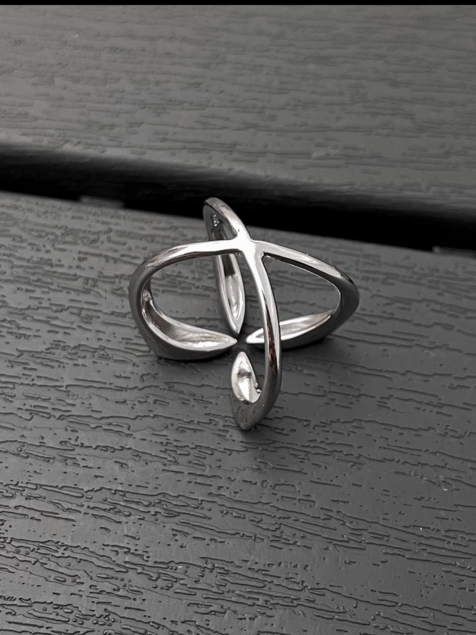 Petal Cross Ring