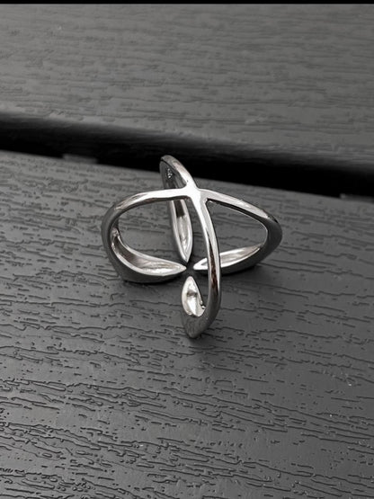 Petal Cross Ring